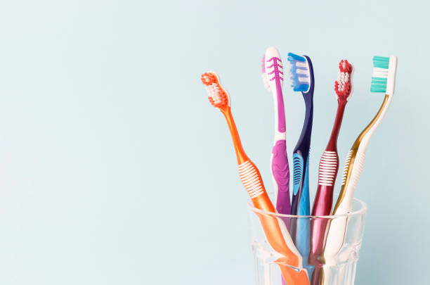 تصویر نمونه از Soft coating on toothbrush and hair brush handles شرکت سپنتا پیشه پاسارگاد